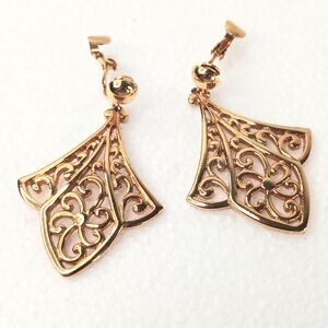 Earrings Clip On Vintage Rich Gold Tone